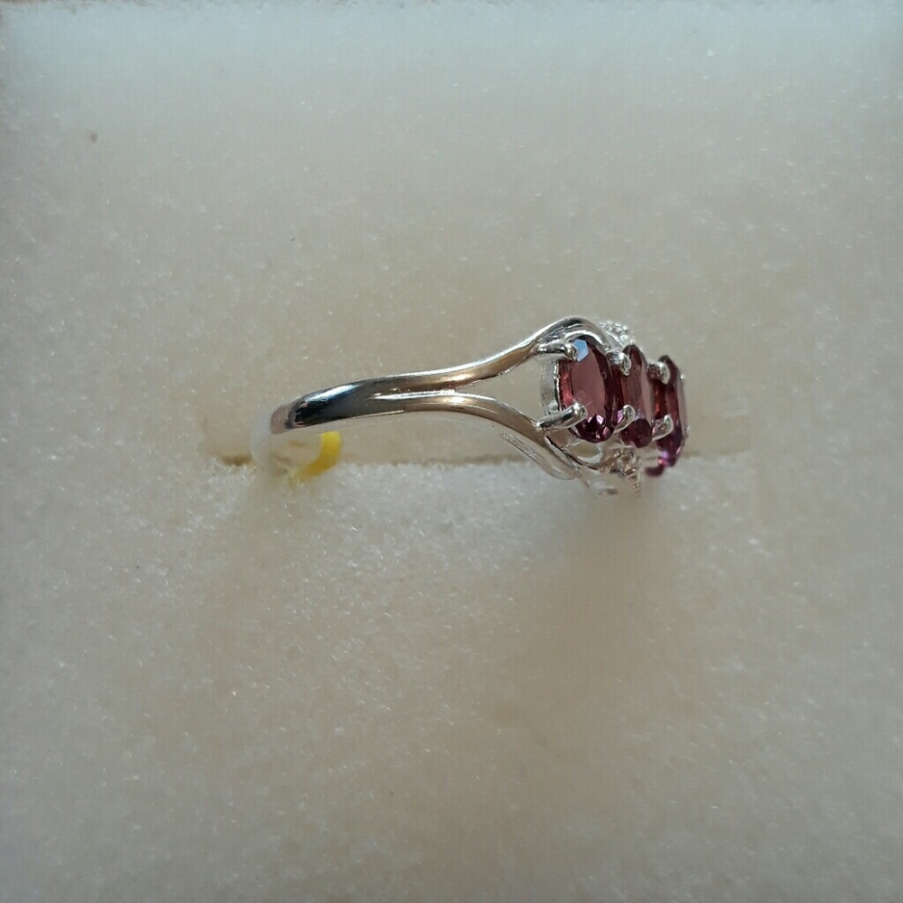 GARNET RING - Picture 2 of 3